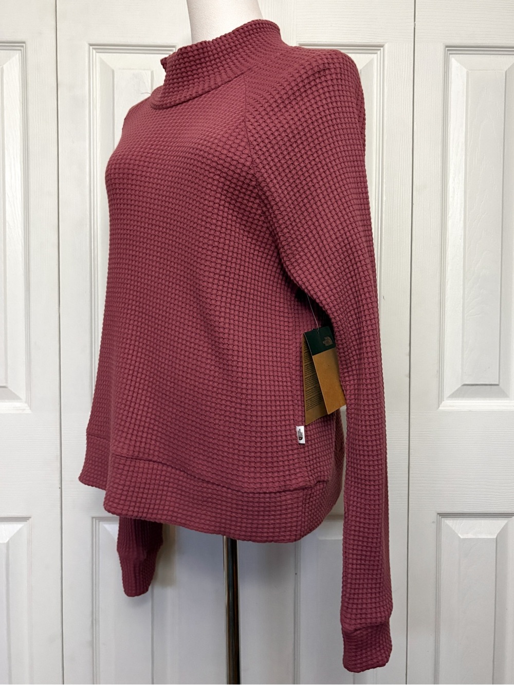 NWT North Face Women's Long Sleeve Top sz Small Waffle Knit Mock Neck Dusty Rose